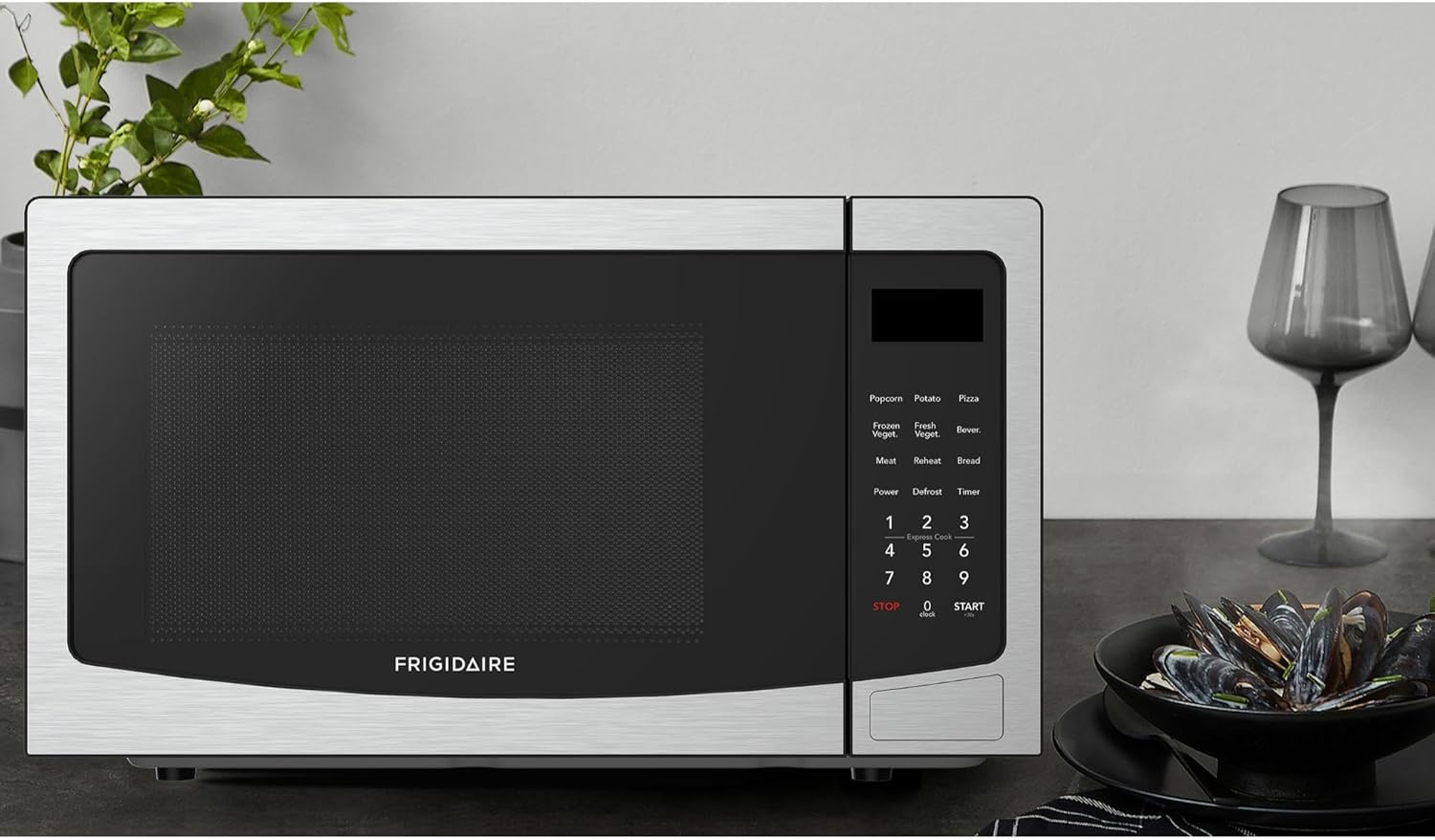 FRIGIDAIRE 1.1 Cu Ft Stainless Steel Countertop Microwave Oven, Multi Function, Programmable, 1000W, residential kitchen, Stainless