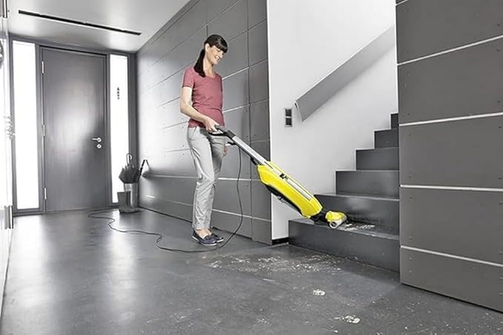 Kärcher FC 5 Cordless Hard Floor Cleaner - Electric and Wireless Floor Cleaner for 60 m² - Effortless Cleaning in One Step