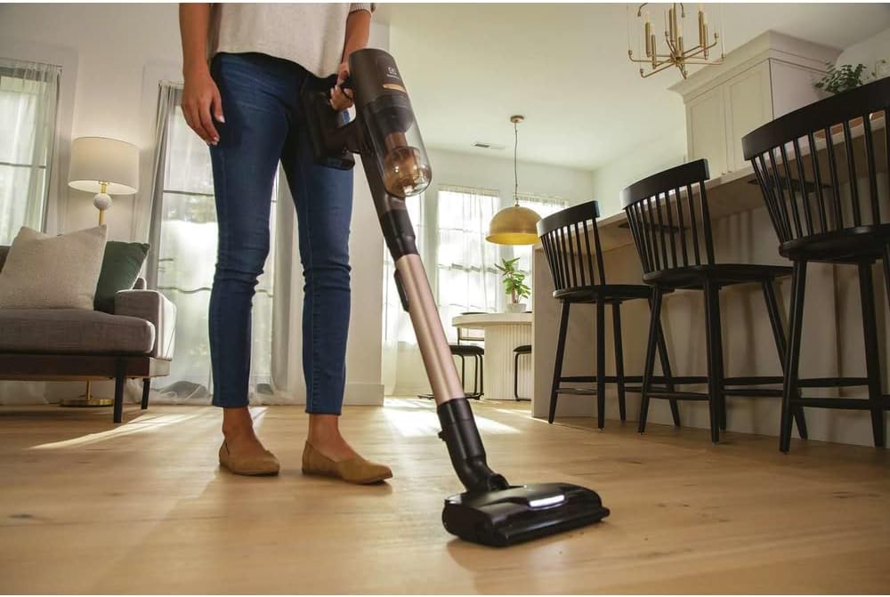 Electrolux Ultimate800, EHVS85W3AM, Complete Home Lightweight Cordless Stick Vacuum, Motorized Nozzles, 5-Step Filtration, LED Smart Display, for Floors, Upholstery, Mattresses, in Mahogany Bronze