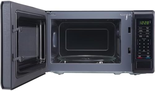 0.7 cu. ft. Countertop Microwave 700-Watt Digital Touch