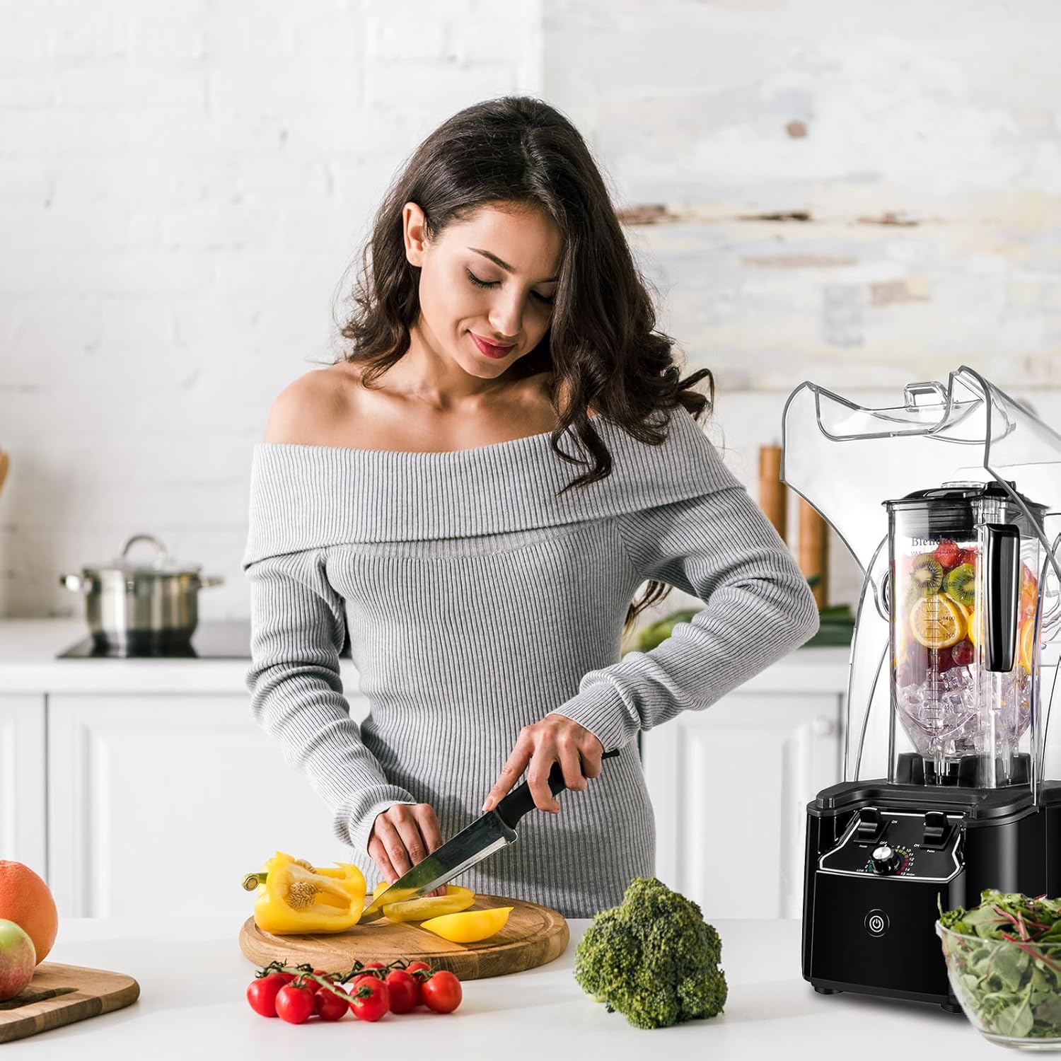 Commercial Blender for Smoothies 2200W With Soundproof Cover, 2200 ML, 15 Speeds, 6-leaves Stainless Steel Blade, Heavy Duty Blender for Restaurant, Smoothie, Ice Crush, Shakes, 9.5