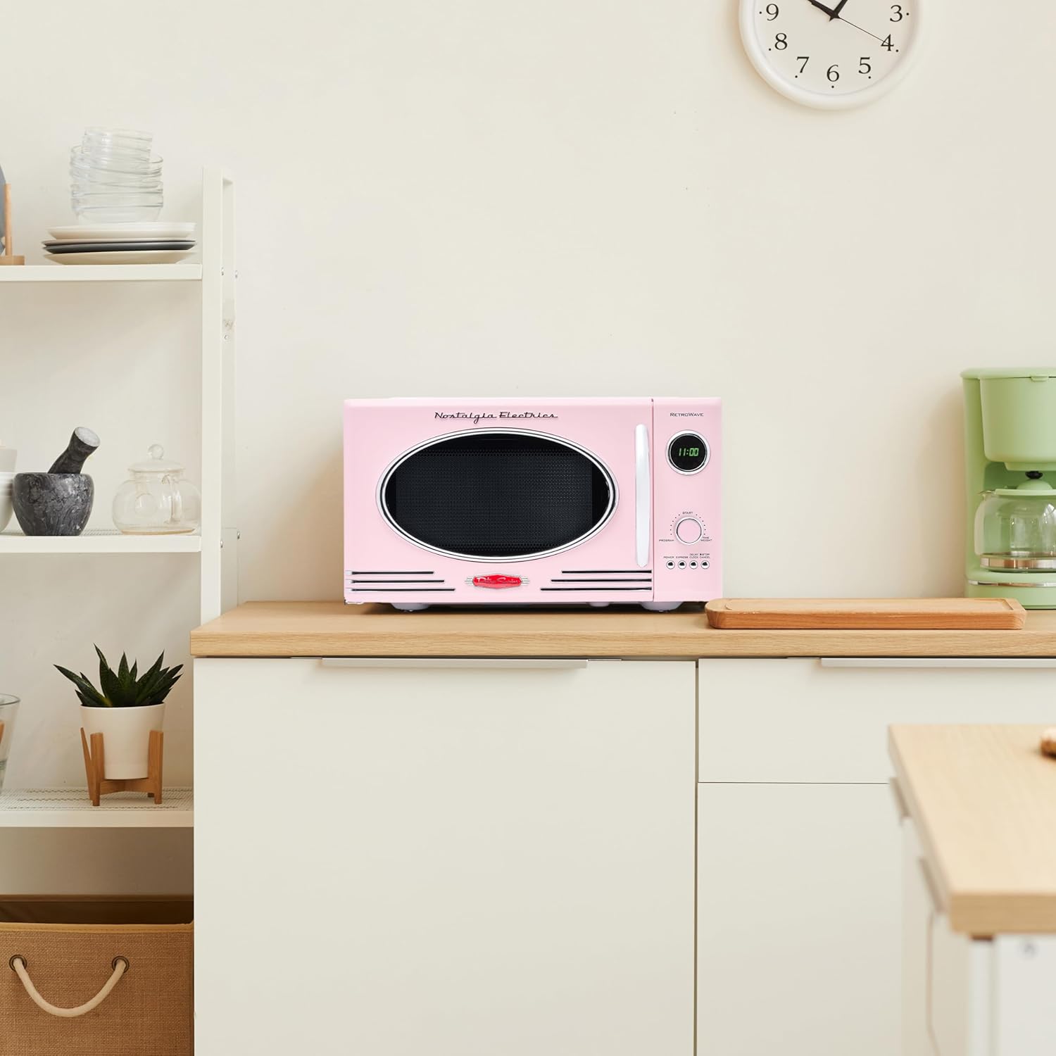 Nostalgia Retro Countertop Microwave Oven - Large 800-Watt - 0.9 cu ft - 12 Pre-Programmed Cooking Settings - Digital Clock - Kitchen Appliances - Pink