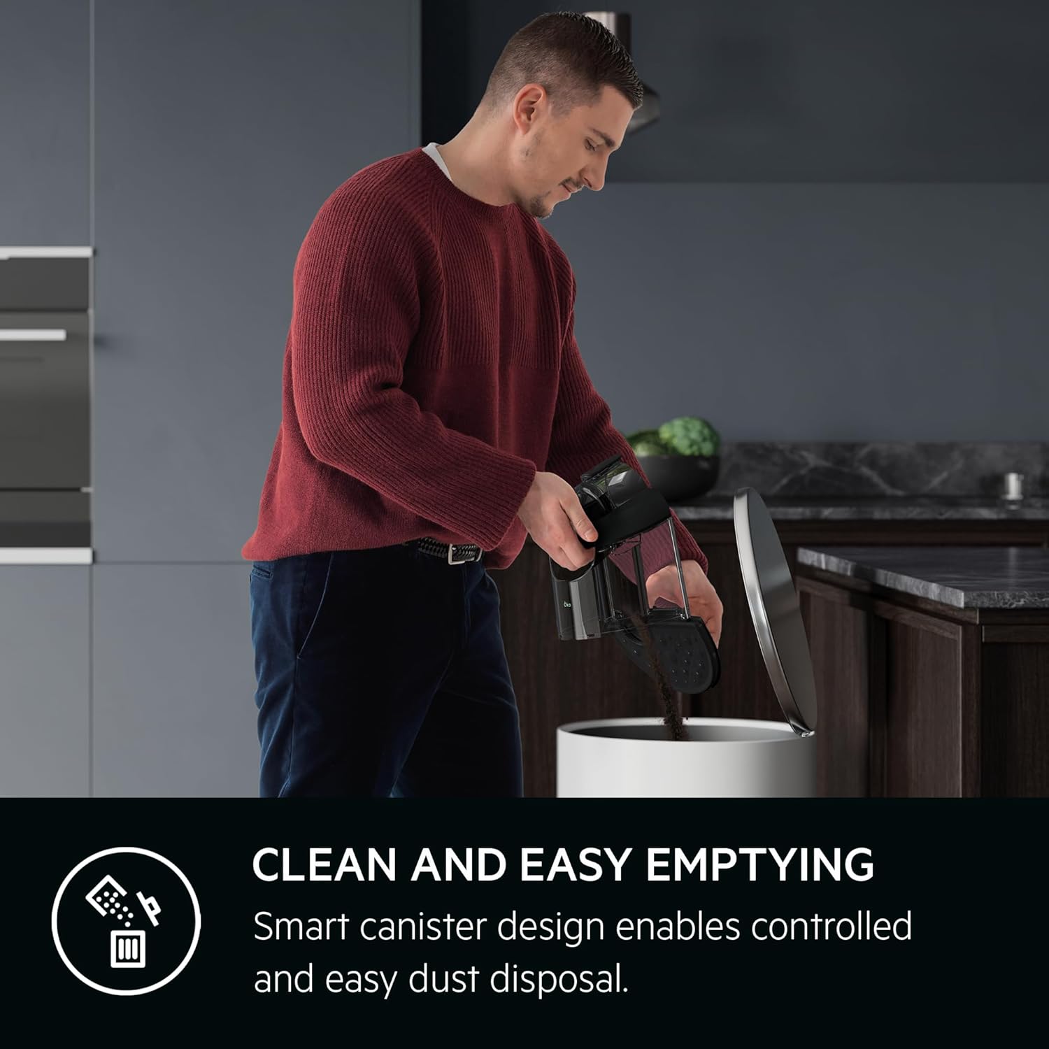 AEG 900258554 Bagless Vacuum Cleaner, 60% Recycled Material, 550 W, Additional Nozzles, Soft Wheels, 74 dB, 1.6 lt Reservoir, Black