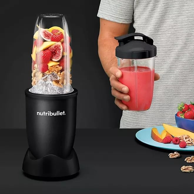 NutriBullet Pro 900W Single-Serve Blender Exclusive Bundle – Multi-Speed, Easy Clean, Ideal for Smoothies & Shakes, Durable Stainless Steel Blades, Includes 1x32oz Blender Cup & 2x24oz - Matte Black