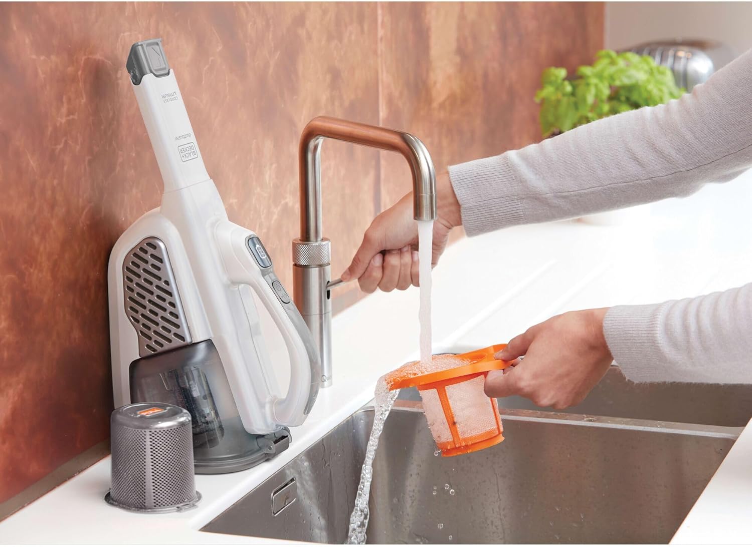 BLACK+DECKER Dust Buster Hand Held Vacuum Cordless Rechargeable, Portable Vacuum for Car, Extended Runtime, Powerful Suction, Extra Long Crevice Tool, AdvancedClean+ (HHVK320J10)