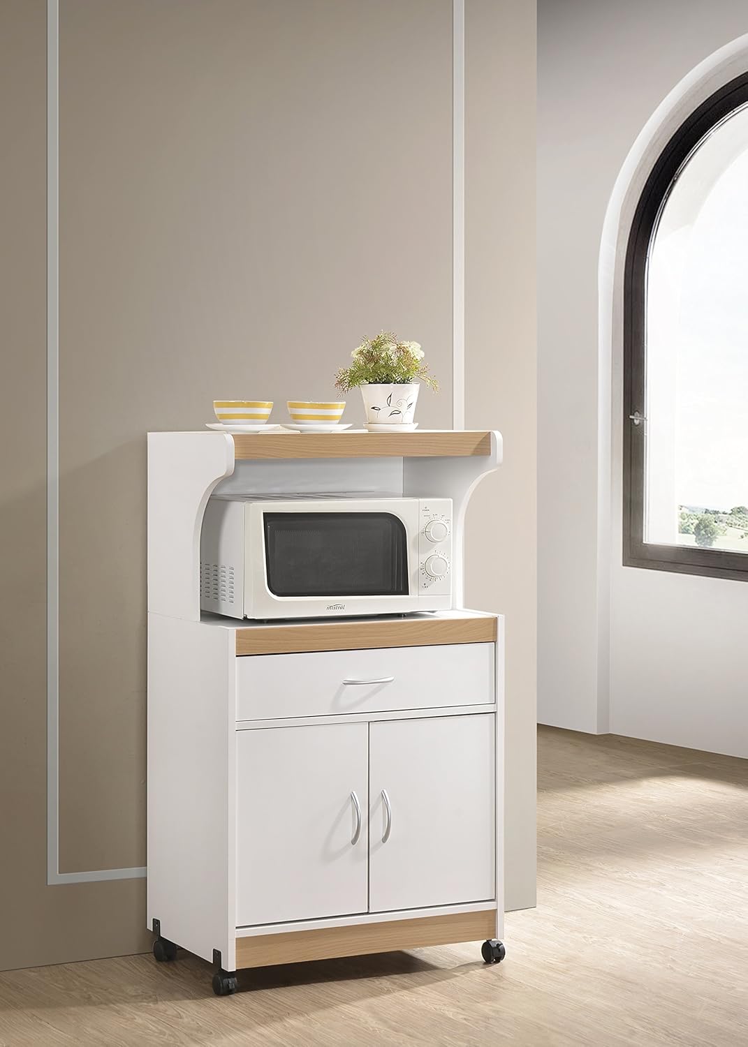 HODEDAH IMPORT Microwave Kitchen Cart, White