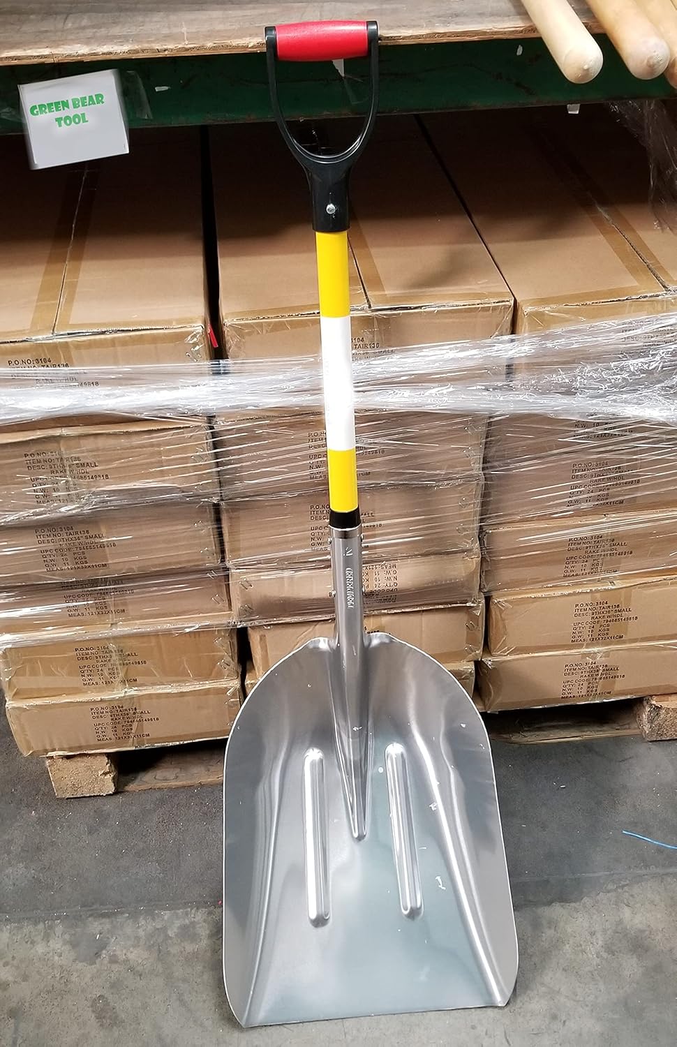 Green Bear USA - Heavy Duty 48 Inch Large Aluminum Head Snow Shovel with Fiberglass Handle and Durable Grip Handle (Large Aluminum Head with Fiber Glass Handle)