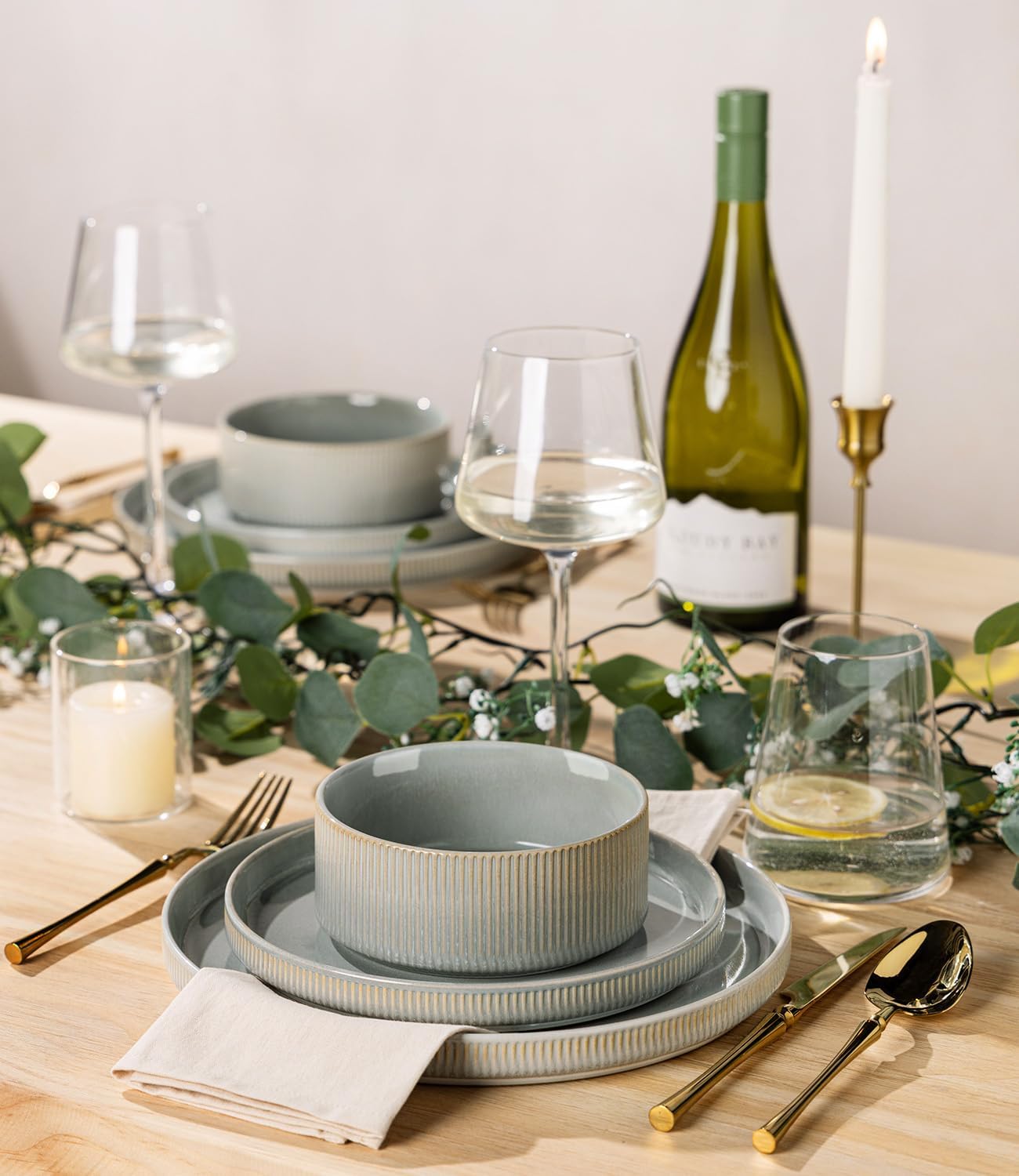 TheTerra Ceramic Dinnerware Sets for 8, 24 Pieces Porcelain Lightweight Plates and Bowls Sets, Scratch Resistant Dish Set, Oven & Microwave & Dishwasher Safe, Desert Sage