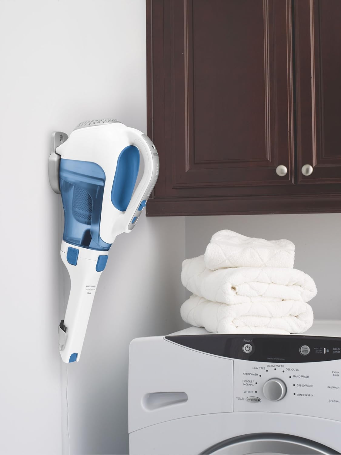 BLACK+DECKER CHV1410 Dustbuster 14.4-Volt Cordless Cyclonic Hand Vac