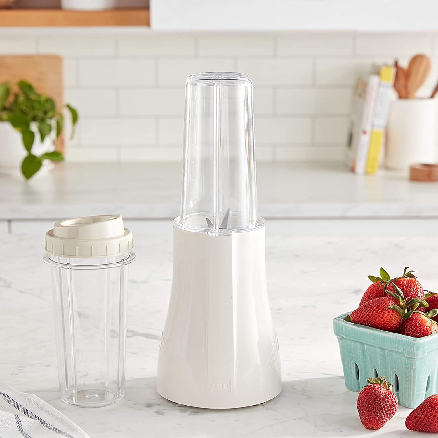 Tribest PB-150 Personal Blender for Shakes and Smoothies with Portable Blender Cups, White Large