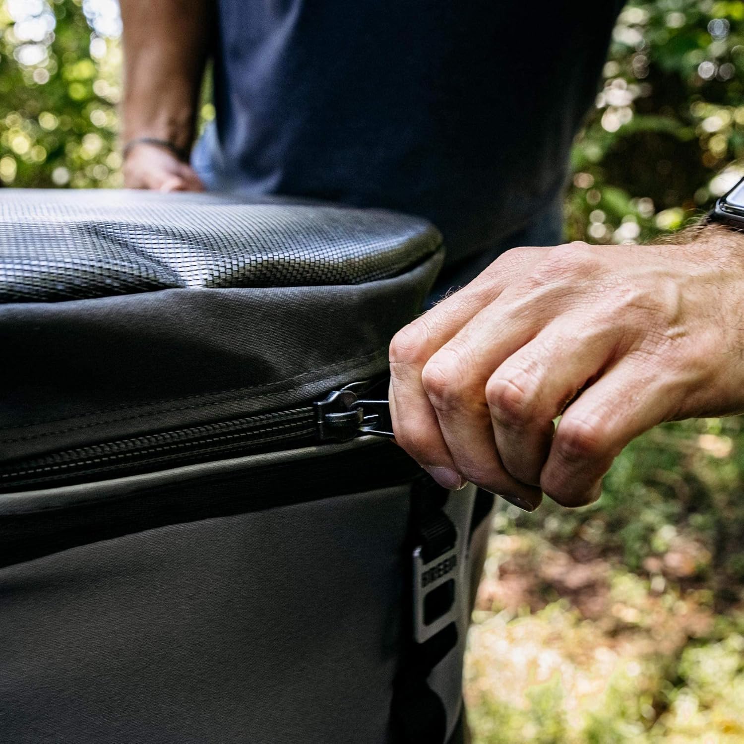 Breeo Y Series Transit Case - Round Fire Pit Cover - Firepit Cover for Carrying & Transporting - Bag for the Y Series Smokeless Fire Pit - Rubberized Vinyl Lid and Botton - Water Resistant - USA Made