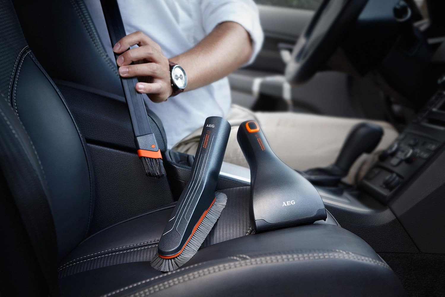 AEG AKIT12-360 Home and Care Kit, Grey