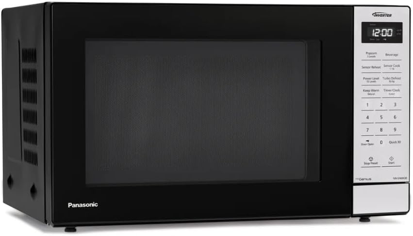 Panasonic 1.2 cu. ft. Inverter Microwave 1250W - NN-SN68QB (Renewed)