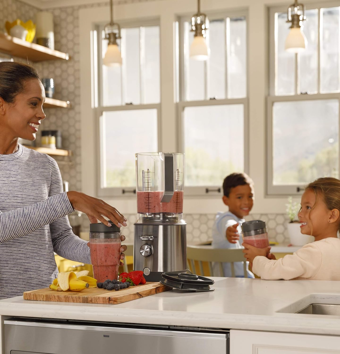 GE 5-Speed Blender + (2) 16 Ounce Blender Cups | Kitchen Essentials for Shakes, Smoothies & More | Large 64 oz Tritan Jar, 8-10 Servings | Stainless Steel Blades & Exterior Finish| 1000 Watts