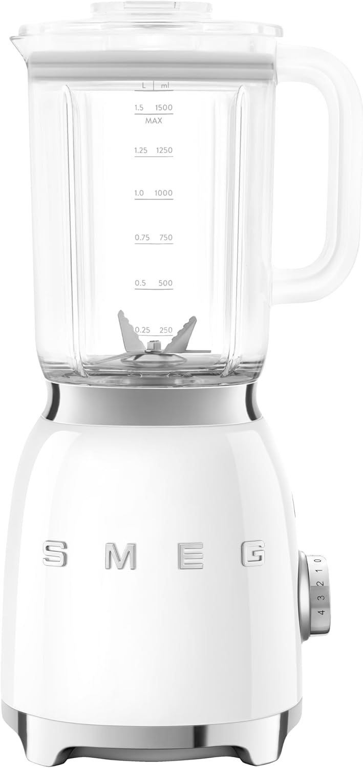 SMEG BLF03 Retro Style Blender – 600W Countertop Blender with 48 oz BPA-Free Jug, 3 Speeds + Pulse, Ice Crush & Smoothie Functions – 50s-Inspired Design-White