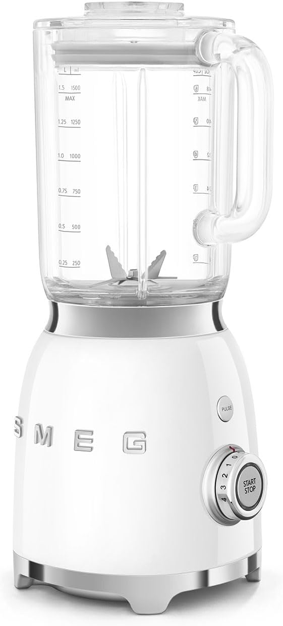SMEG BLF03 Retro Style Blender – 600W Countertop Blender with 48 oz BPA-Free Jug, 3 Speeds + Pulse, Ice Crush & Smoothie Functions – 50s-Inspired Design-White
